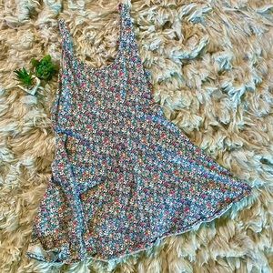 Fun summer dress! 🏐☀️